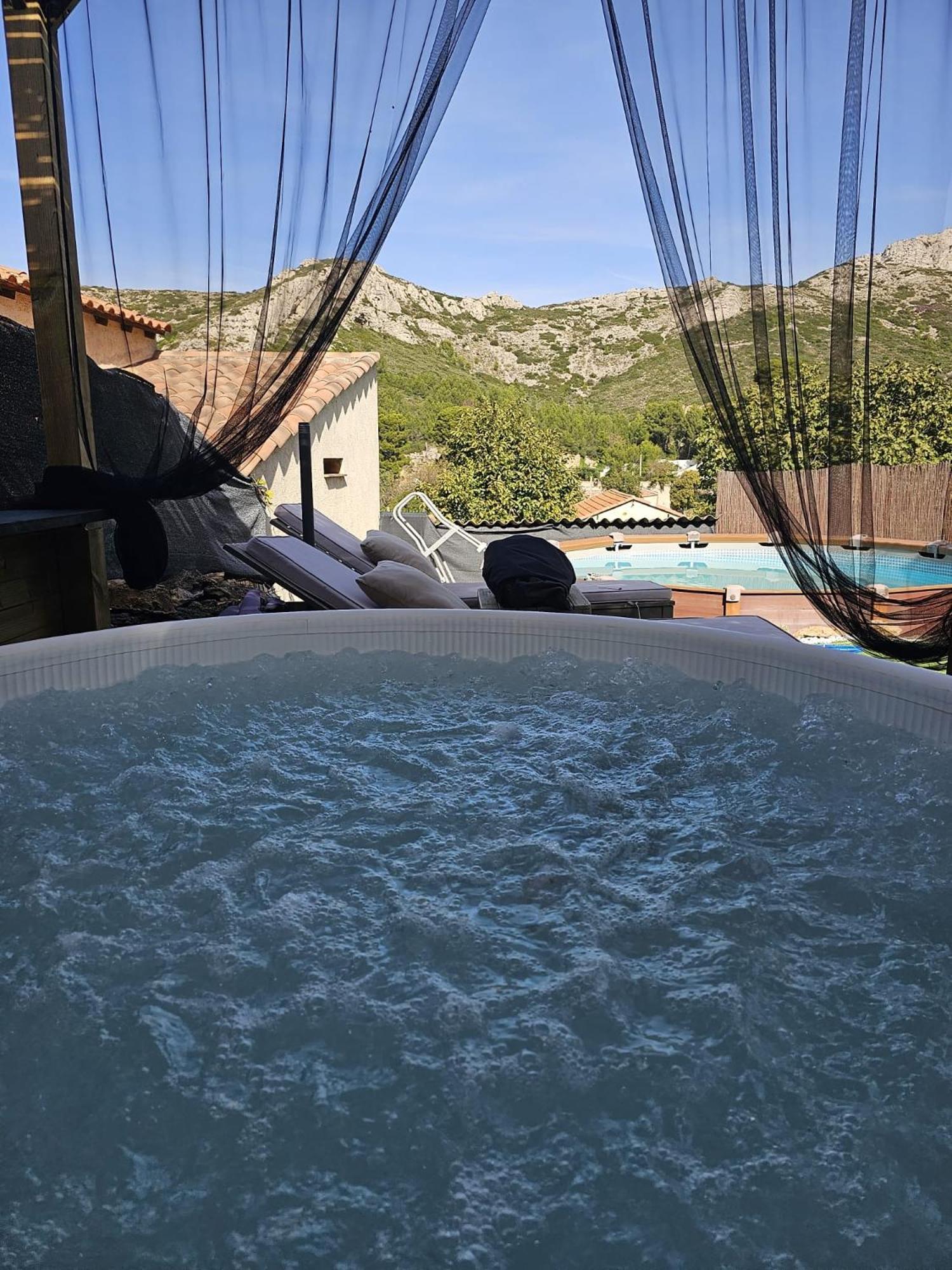 Le Nid Des Calanques Et Son Jacuzzi Apartment Marseilles